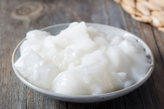 新鲜椰子肉怎么弄出来？椰子肉怎么弄出来简单又好吃？