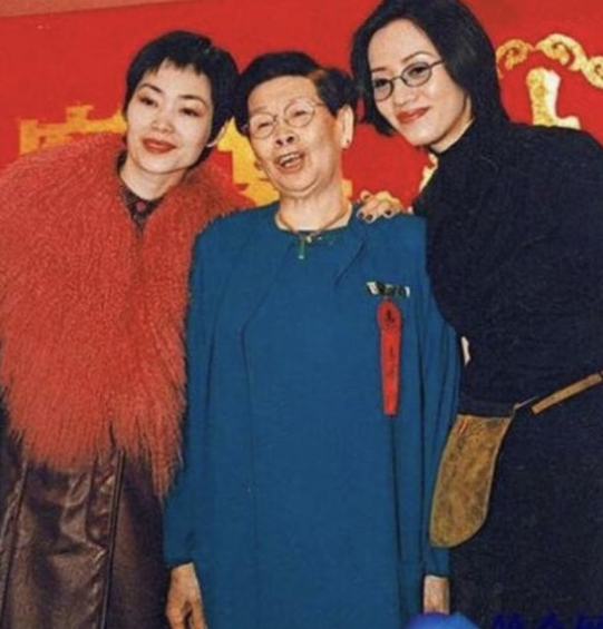 梅艳芳的妈妈覃美金为什么长寿