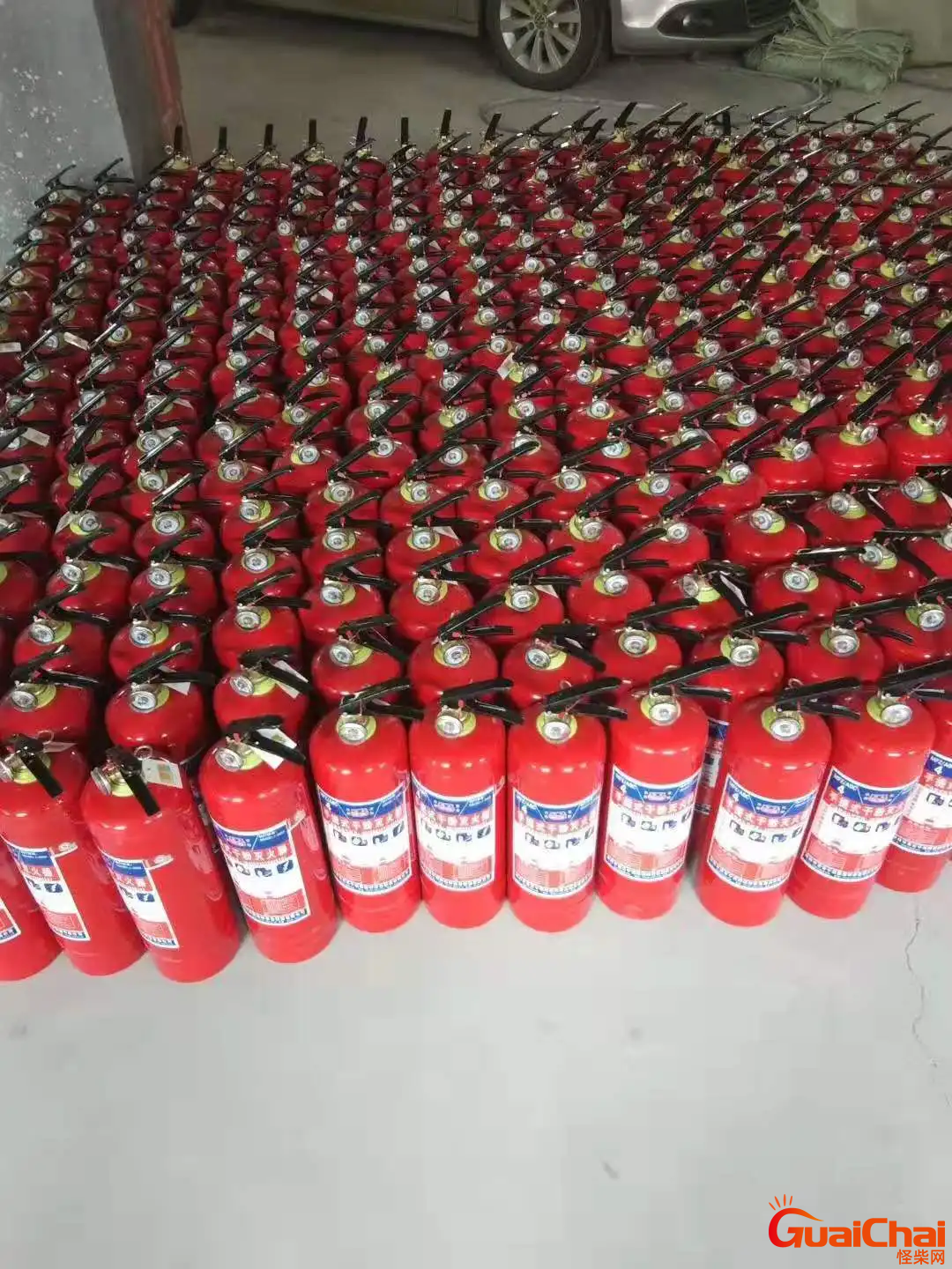 干粉灭火器几年检验一次？干粉灭火器应当多久检查一次？