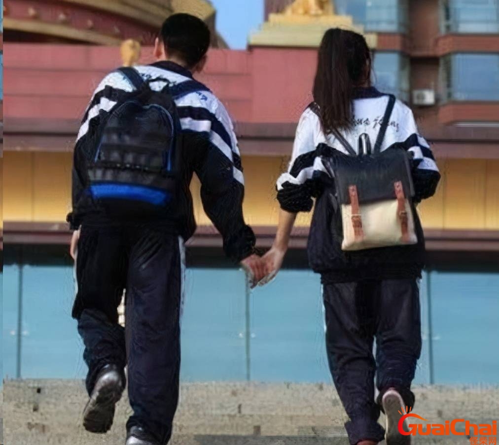 初中生早恋怎么正确引导？初中生早恋的原因