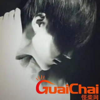 灰色头像歌词表达的含义 许嵩灰色头像歌词