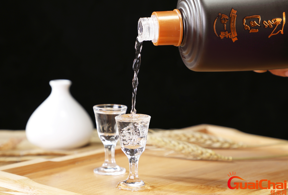 白酒的酿造工艺流程 白酒的制作方法 