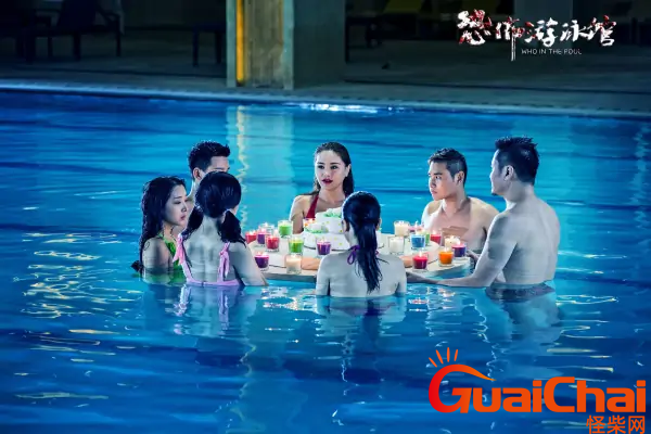 恐怖游泳馆恐怖吗？具体讲的什么故事？