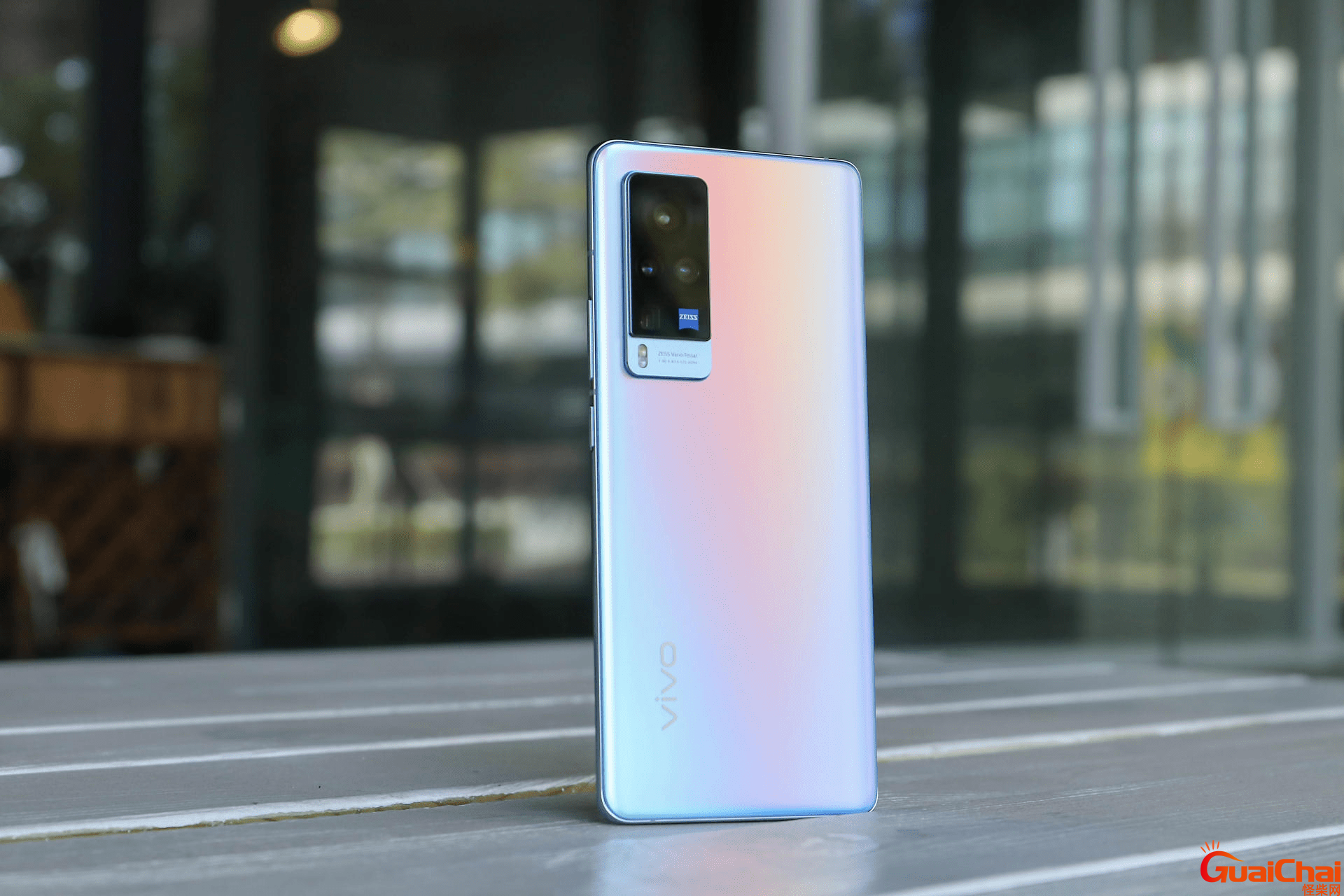 vivox60pro多大尺寸?vivoX60Pro刚上市多少钱?