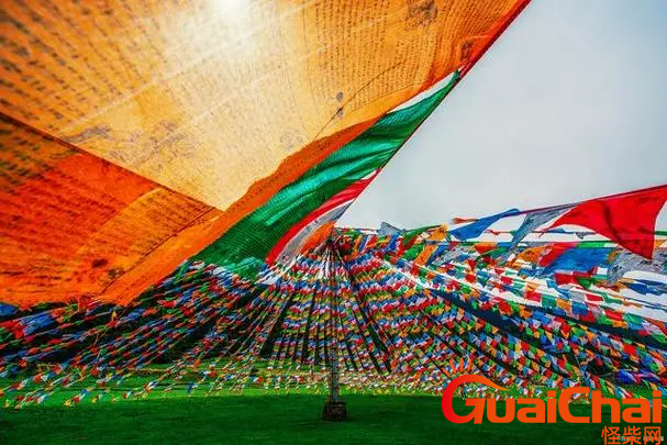 经幡的意思是什么？？五彩经幡是什么？