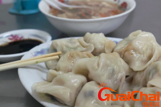 煮饺子不再破皮，轻松掌握技巧，让你的饺子更加美味！
